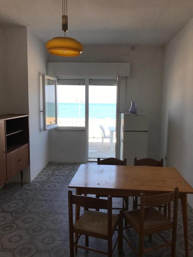 Virgola Zero Holiday Beach Apartment Porto Potenza Picena Exterior photo